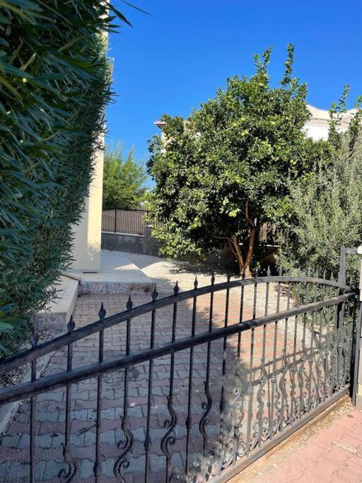 Excellent 3 Storey Villa With A Swimming Pool Белек Экстерьер фото