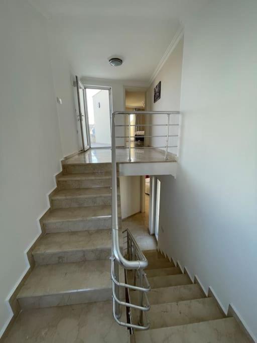 Excellent 3 Storey Villa With A Swimming Pool Белек Экстерьер фото